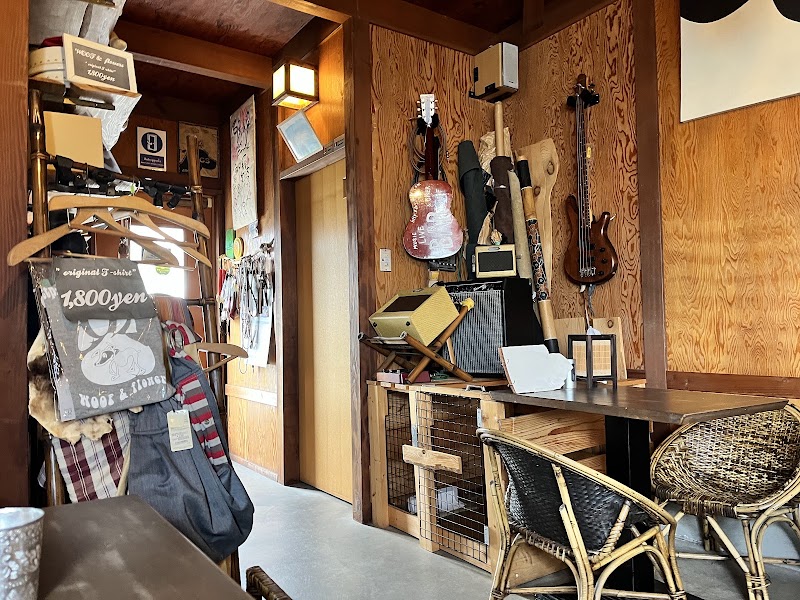 DOG CAFE&GOODS WOOFの写真